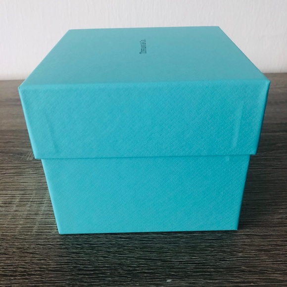 Tiffany & Co. Blue Empty Gift Box - Picture 6 of 11